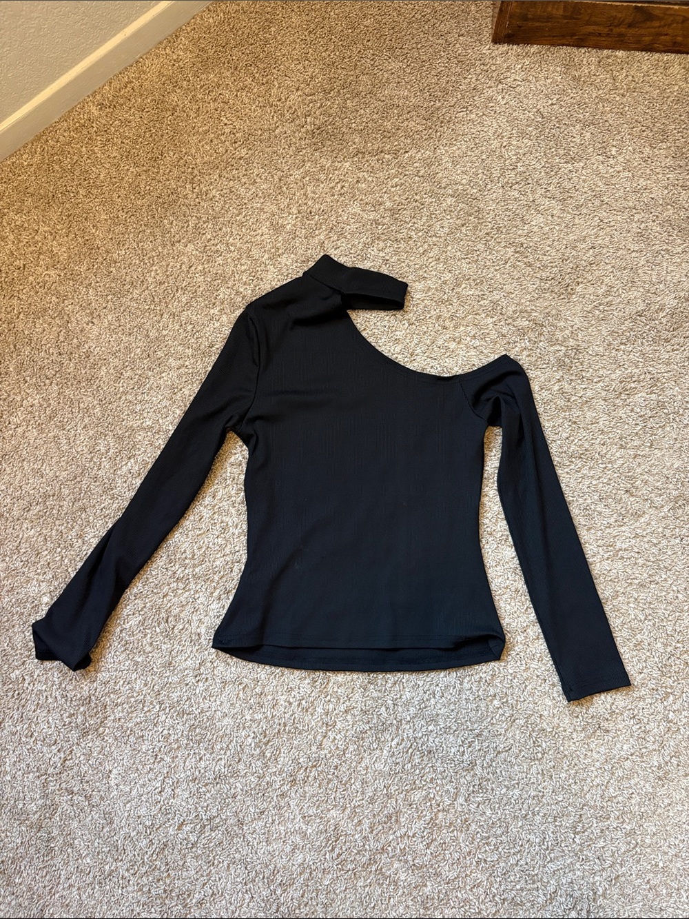 SHEIN Black One-Shoulder Cutout Long Sleeve Top